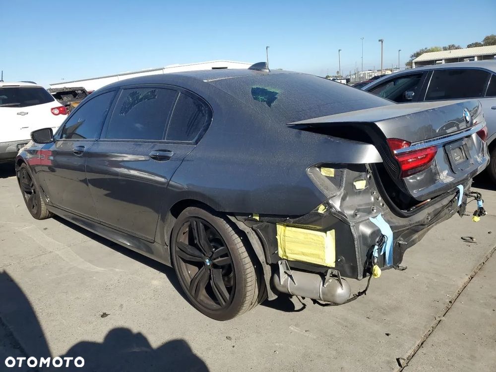 BMW Seria 7 - 5