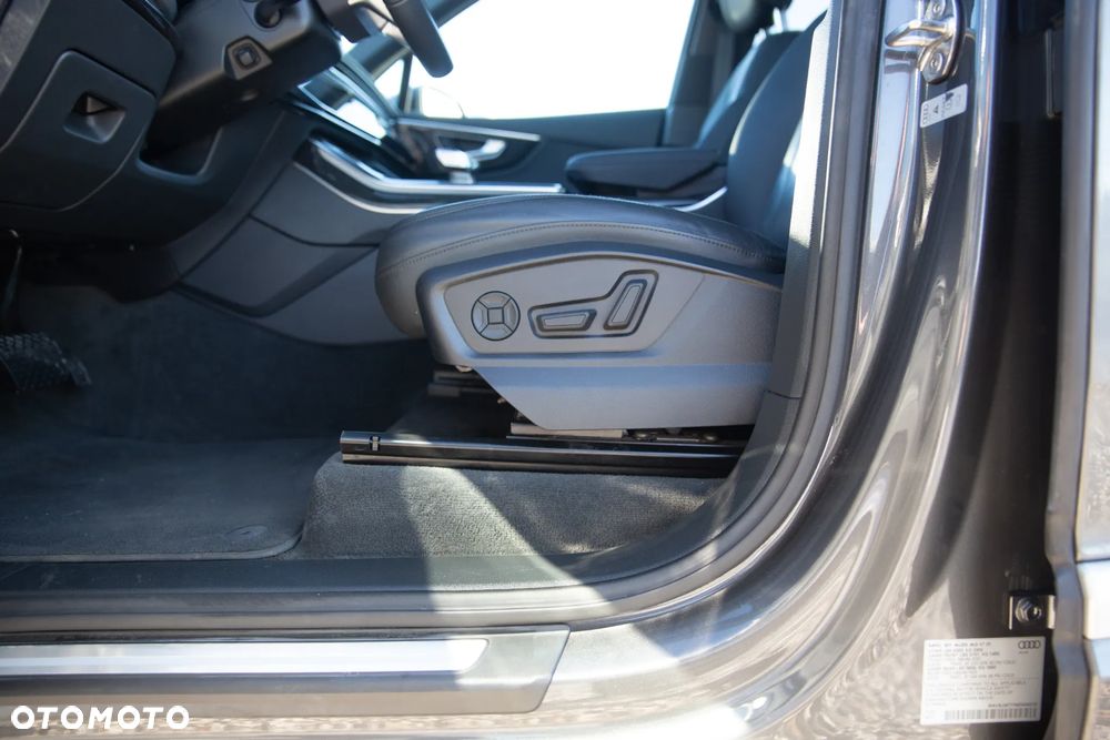 Audi Q7 3.0 TFSI Quattro Tiptronic - 12