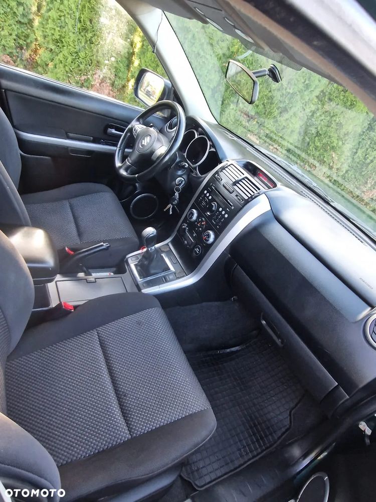 Suzuki Grand Vitara 1.9 DDiS Comfort - 13