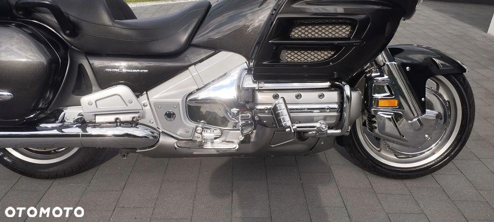 Honda GL - 37