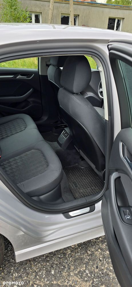 Audi A3 Sportback 2.0 TDI Ambiente - 9