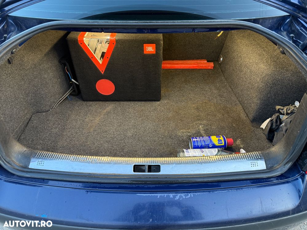 Volkswagen Passat 1.9 TDI - 9