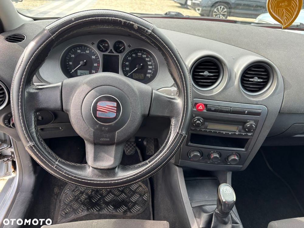 Seat Ibiza SC 1.4 16V Sport - 8