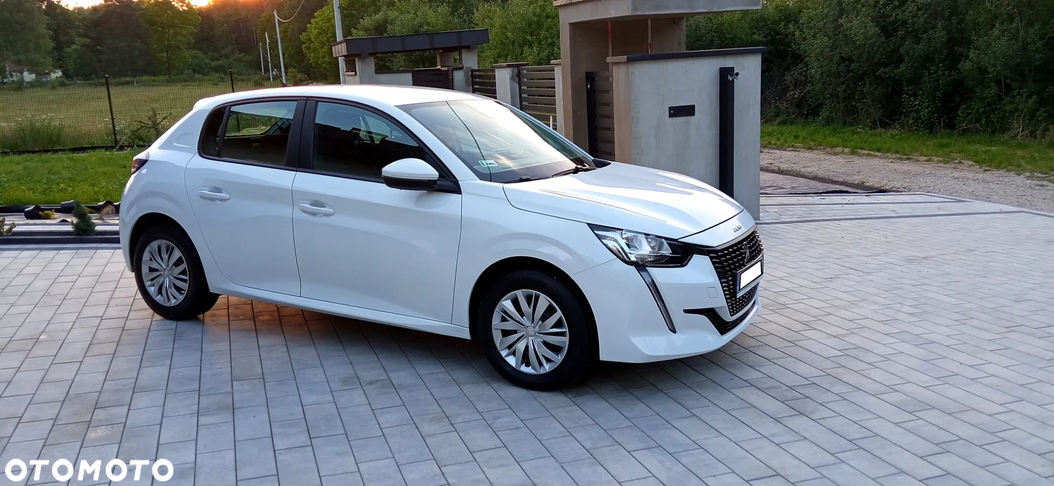 Peugeot 208 - 9