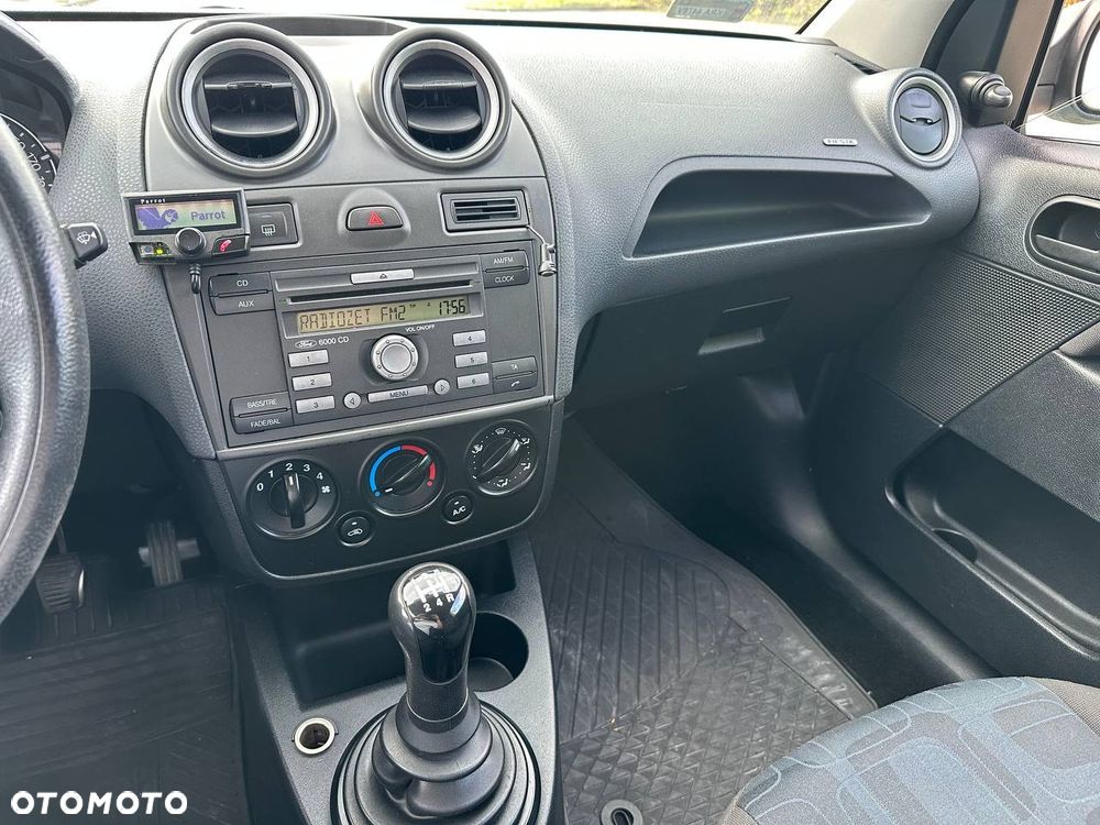 Ford Fiesta 1.4 TDCI - 13