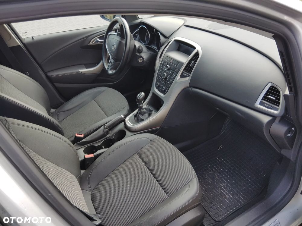 Opel Astra 1.4 Sports Tourer - 18