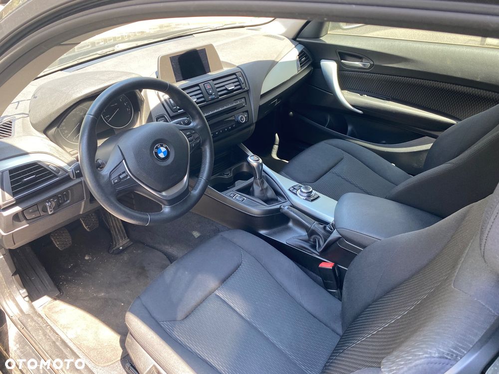 BMW Seria 1 116i - 10