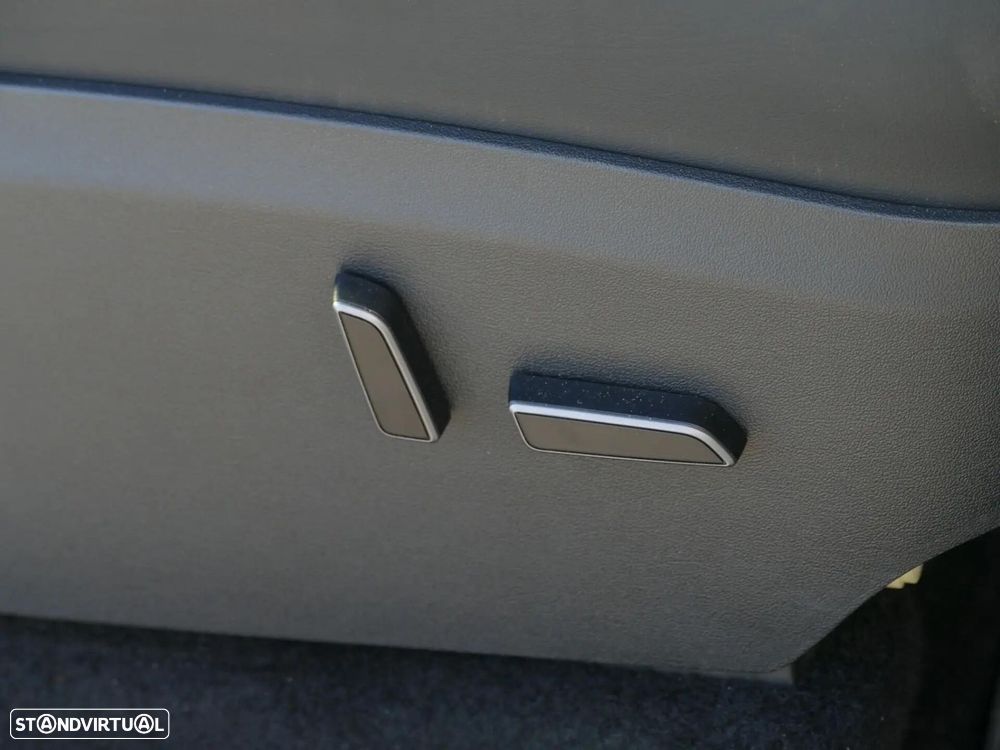 Tesla Model Y Performance Tração Integral - 30