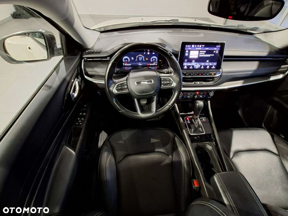 Jeep Compass - 25
