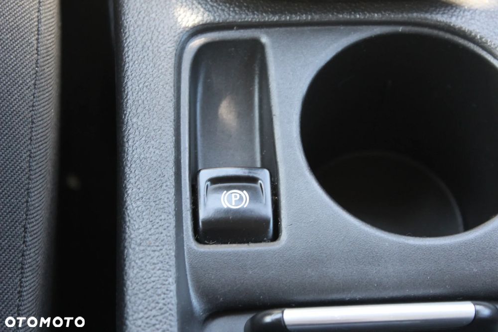 Opel Astra 1.6 NAVI - 38