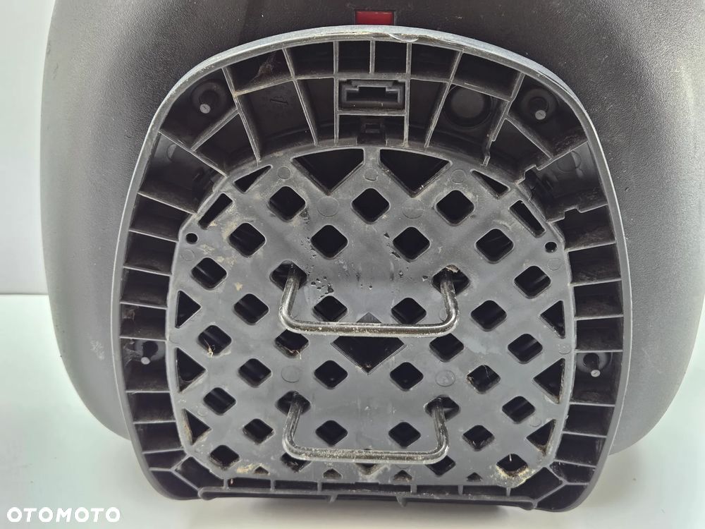 KUFER CENTRALNY  PEUGEOT VIVACITY SKUTER YAMAHA SUZUKI CPI - 14