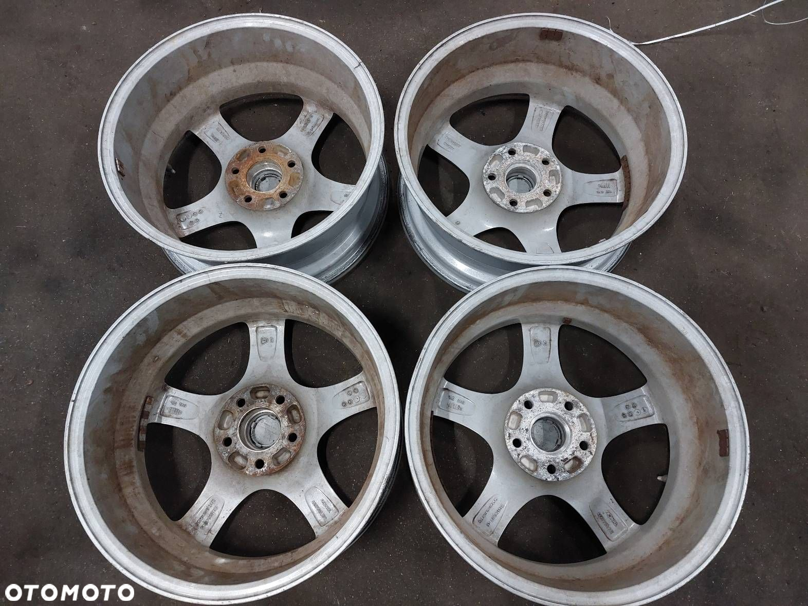 FELGI ALUMINIOWE 4SZT 5x112 7Jx17 ET45 FI66,6 MERCEDES KBA45821 - 4