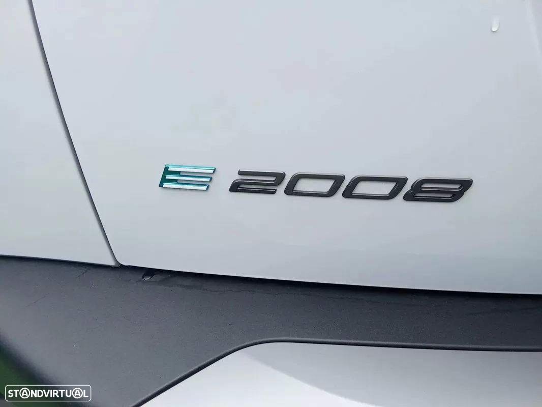 Peugeot e-2008 54 kWh GT - 6