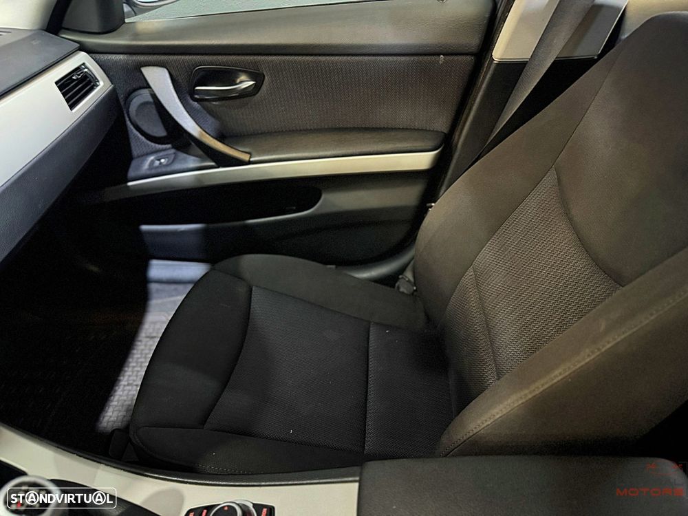 BMW 320 d Navigation - 21