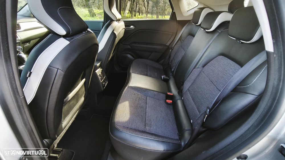 Renault Captur 1.3 TCe Exclusive EDC - 38