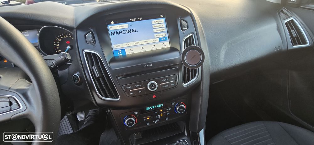 Ford Focus 1.0 EcoBoost Titanium - 16