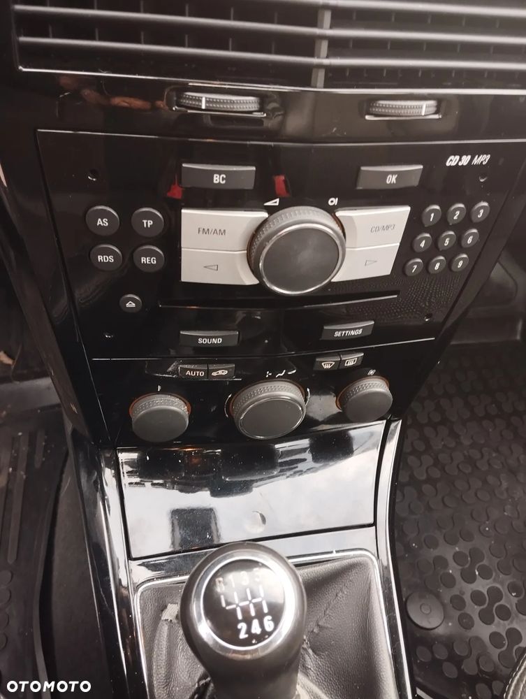 Opel Astra 1.7 CDTI ecoFLEX - 6