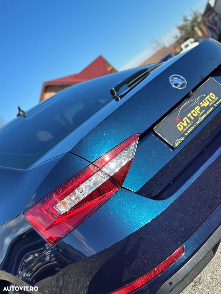 Skoda Superb 1.6 TDI DSG Ambition - 23