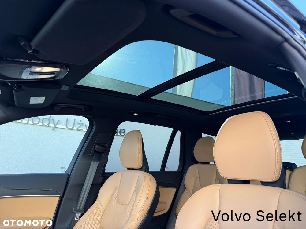 Volvo XC 90 - 32