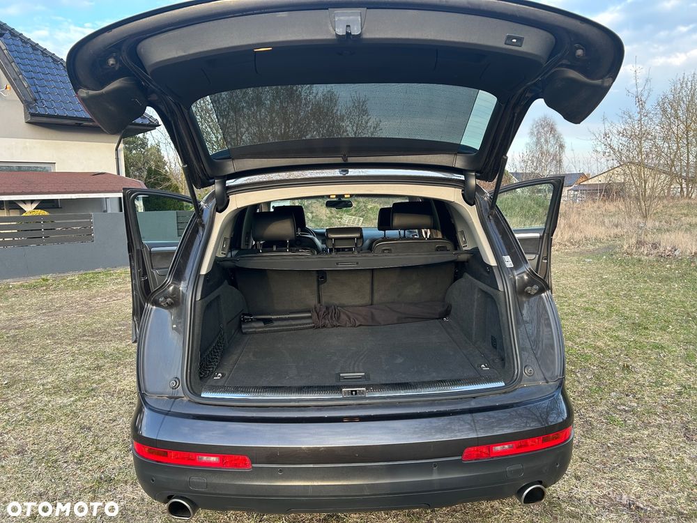 Audi Q7 - 7