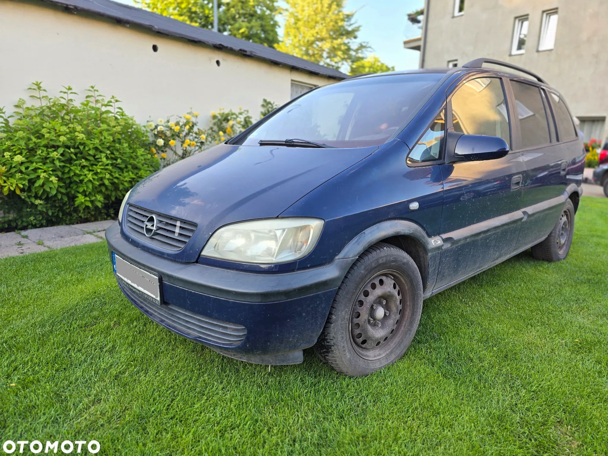 Opel Zafira - 1