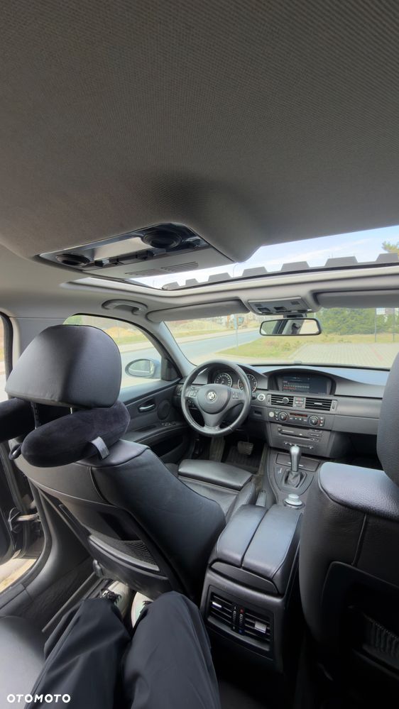 BMW Seria 3 325i - 36