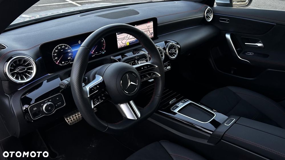 Mercedes-Benz CLA - 10