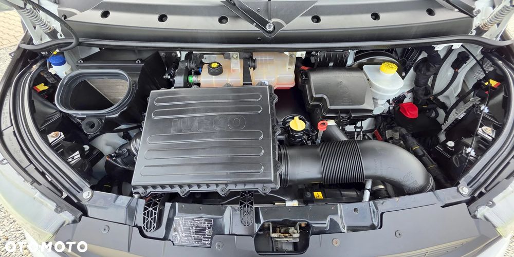 Iveco 35-180 3.0 HPI 180 KONNY KONTENER 4.2 M KLIMA HIMATIC 8 BIEGÓW WEBASTO DO 3.5 T NAVIGACJA GWARANCJA - 17