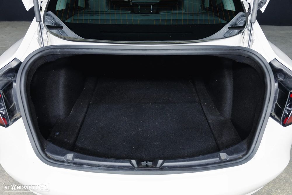 Tesla Model 3 Standard Range Plus RWD - 11