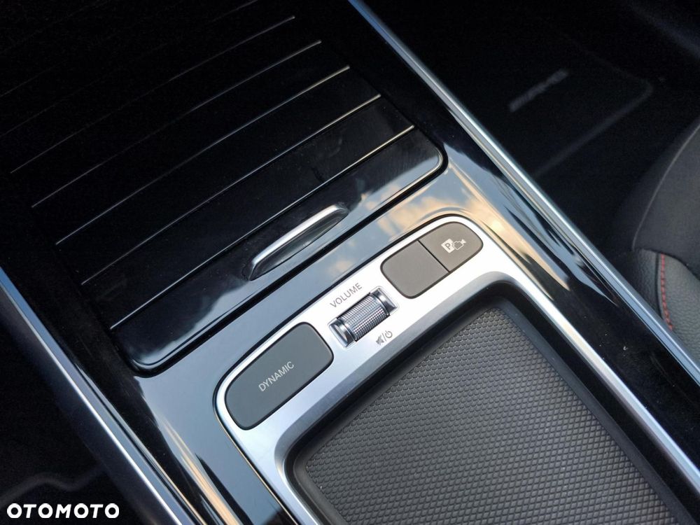 Mercedes-Benz EQA - 18