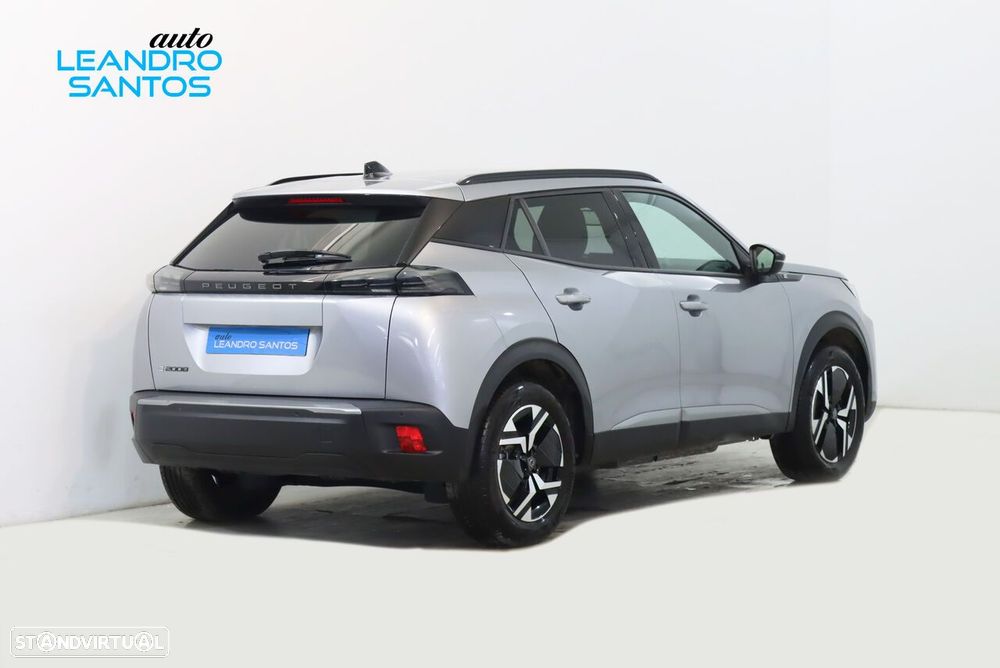 Peugeot e-2008 54 kWh Allure - 3