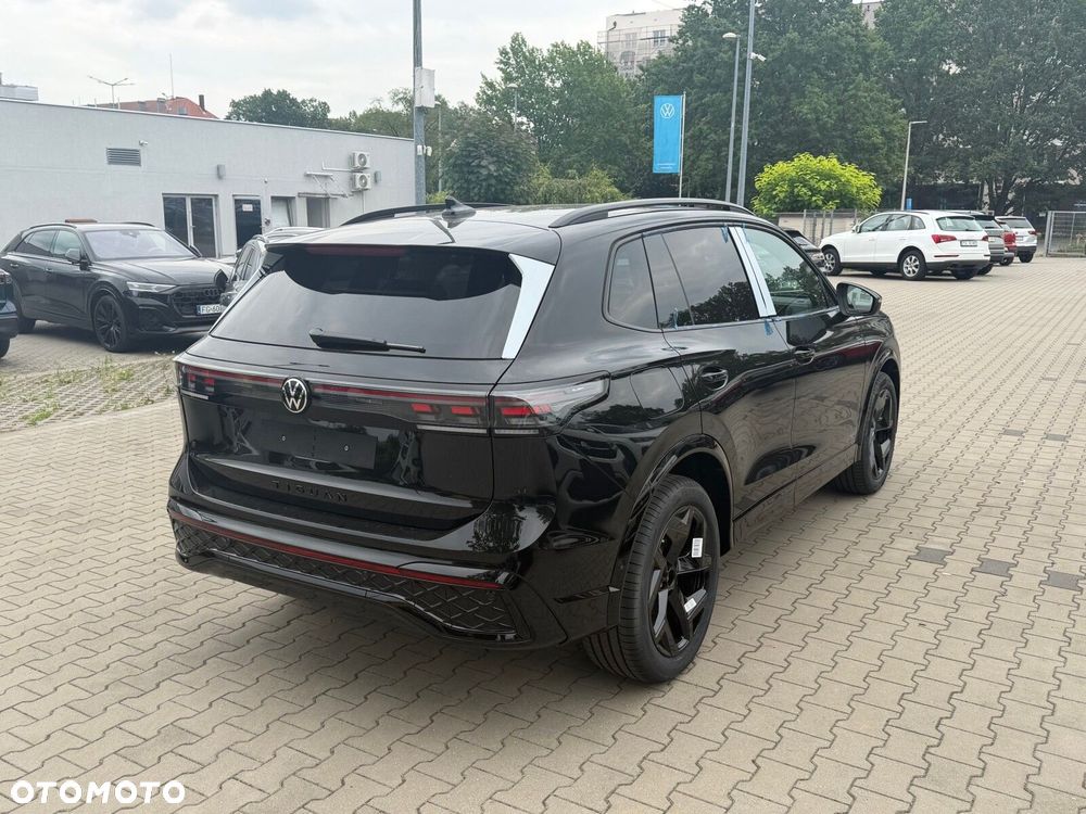Volkswagen Tiguan - 3