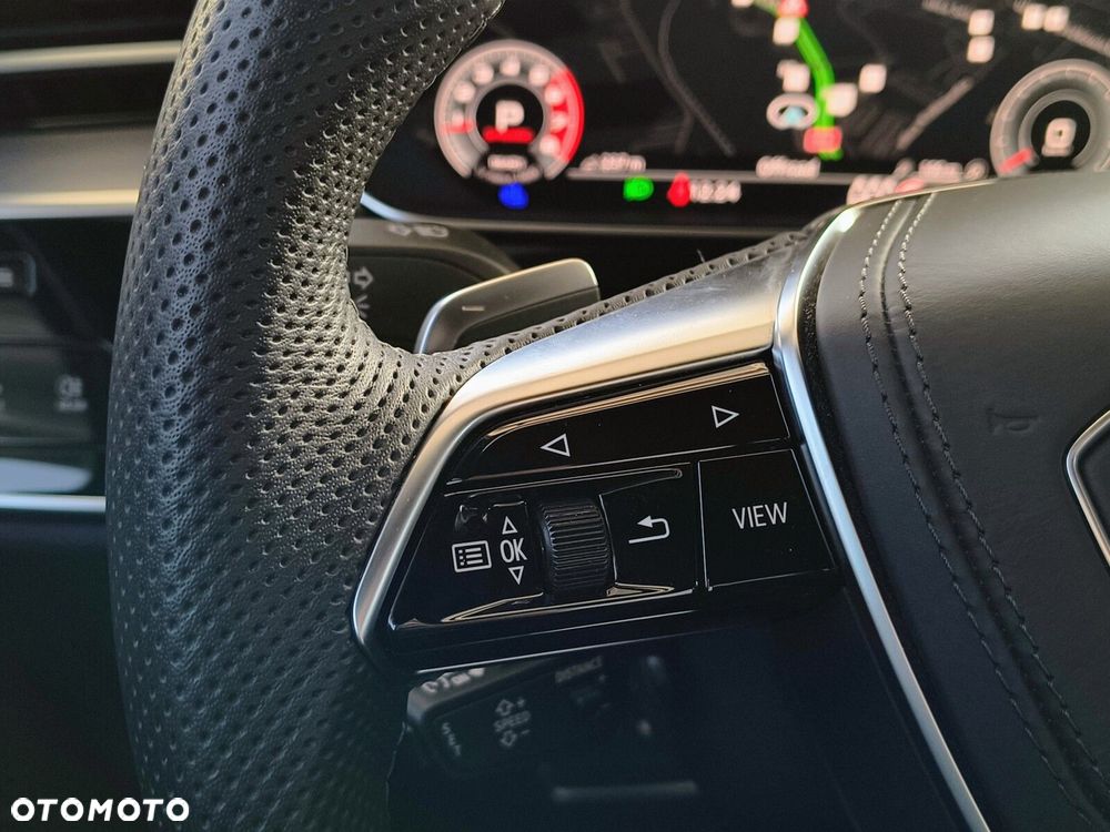 Audi S8 - 13