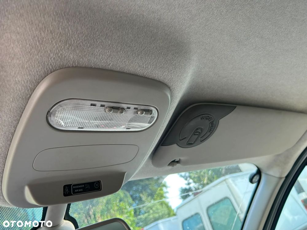 Renault Trafic - 12