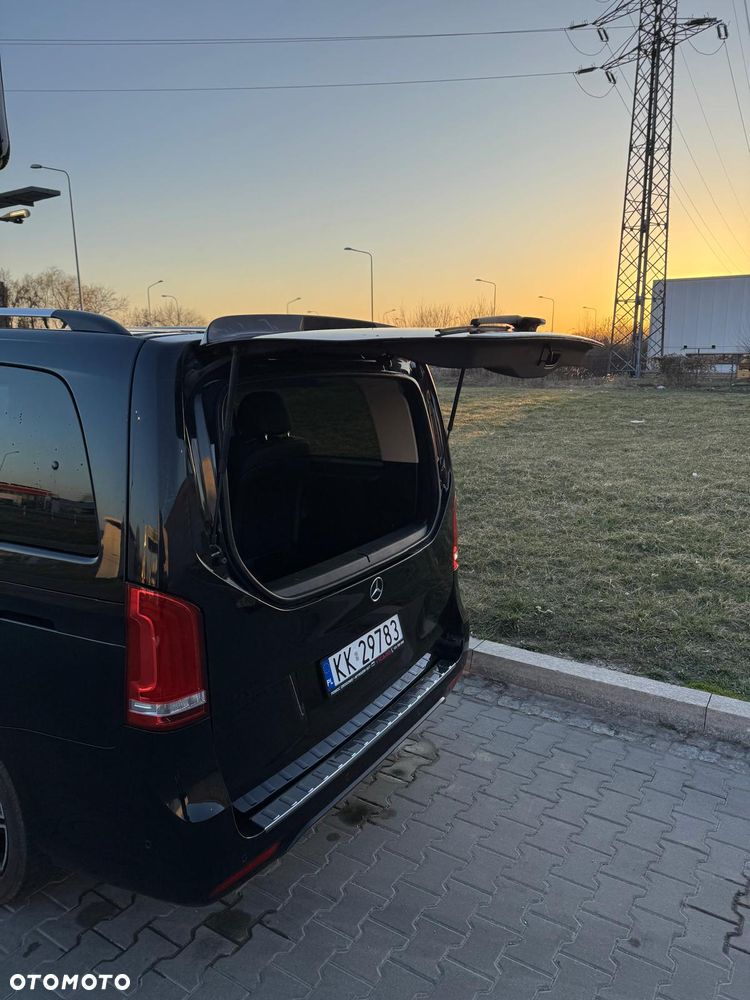 Mercedes-Benz Klasa V 300 d lang 4Matic 9G-TRONIC Avantgarde Edition 2020 - 13