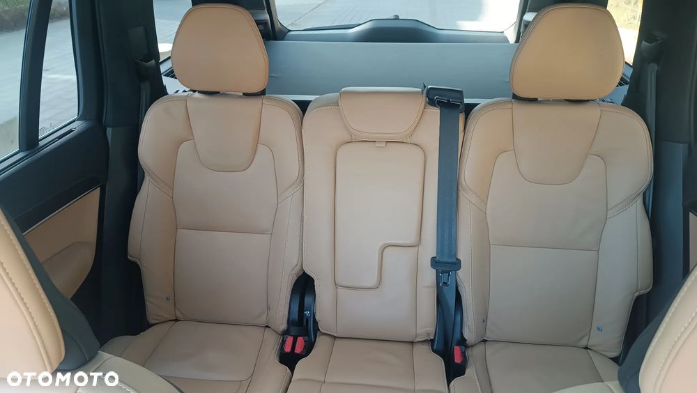 Volvo XC 90 B5 D AWD Ultimate Bright 7os - 26