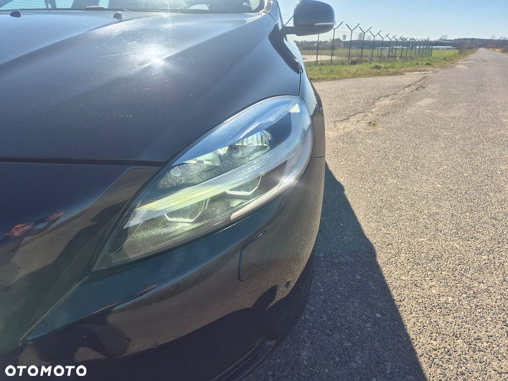 Volvo V40 D2 Drive-E R-Design Kinetic - 10