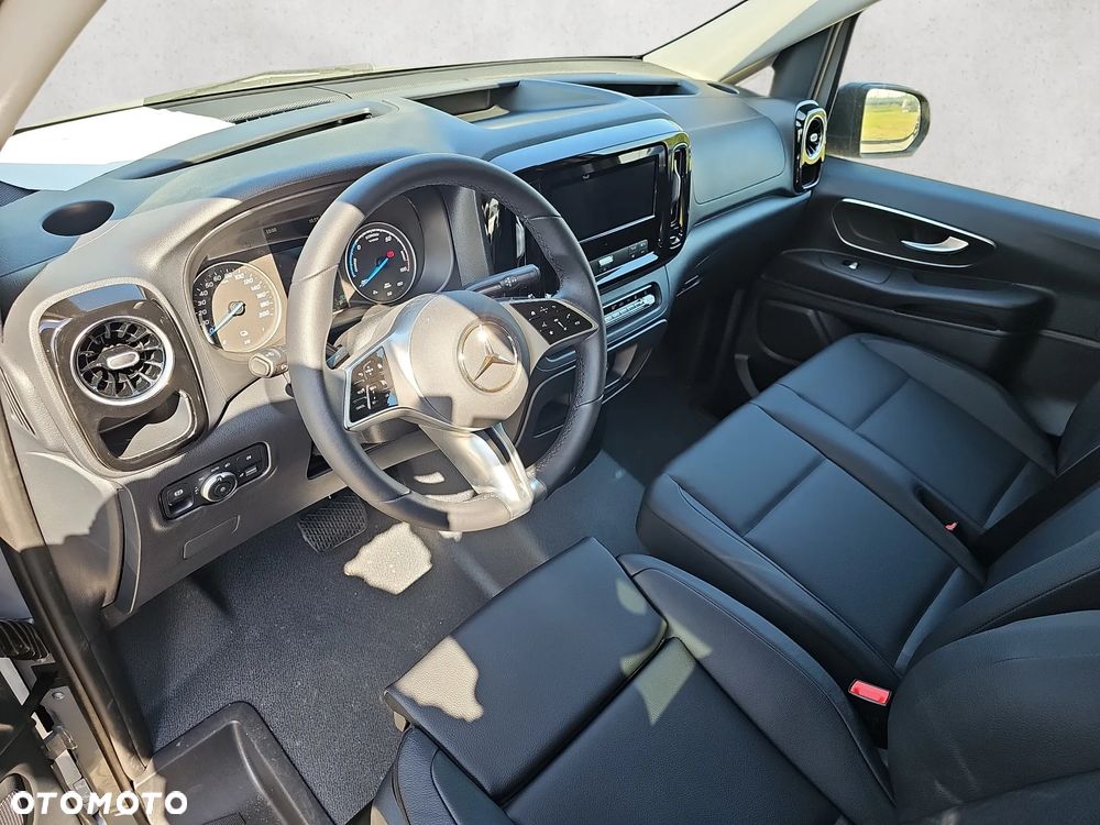 Mercedes-Benz eVITO 129 Tourer PRO długi (Brygadówka 6-osobowa) - 11