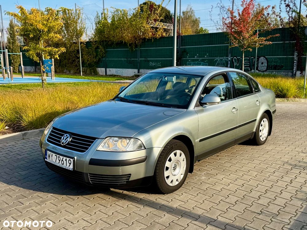 Volkswagen Passat 1.9 TDI Comfortline - 1
