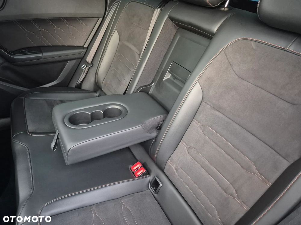 Cupra Ateca 2.0 TSI 4Drive DSG - 32