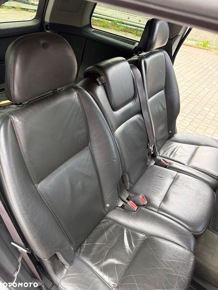 Volvo XC 90 2.4 D5 - 16