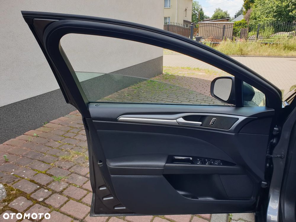 Ford Mondeo 2.0 TDCi Titanium - 21