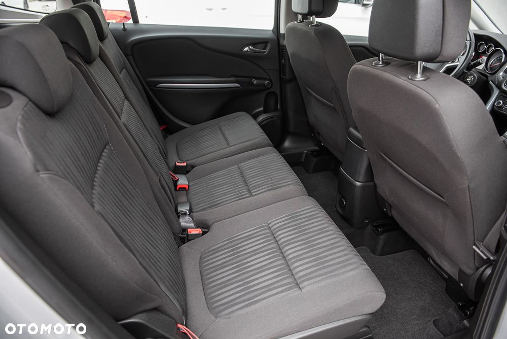 Opel Zafira - 30