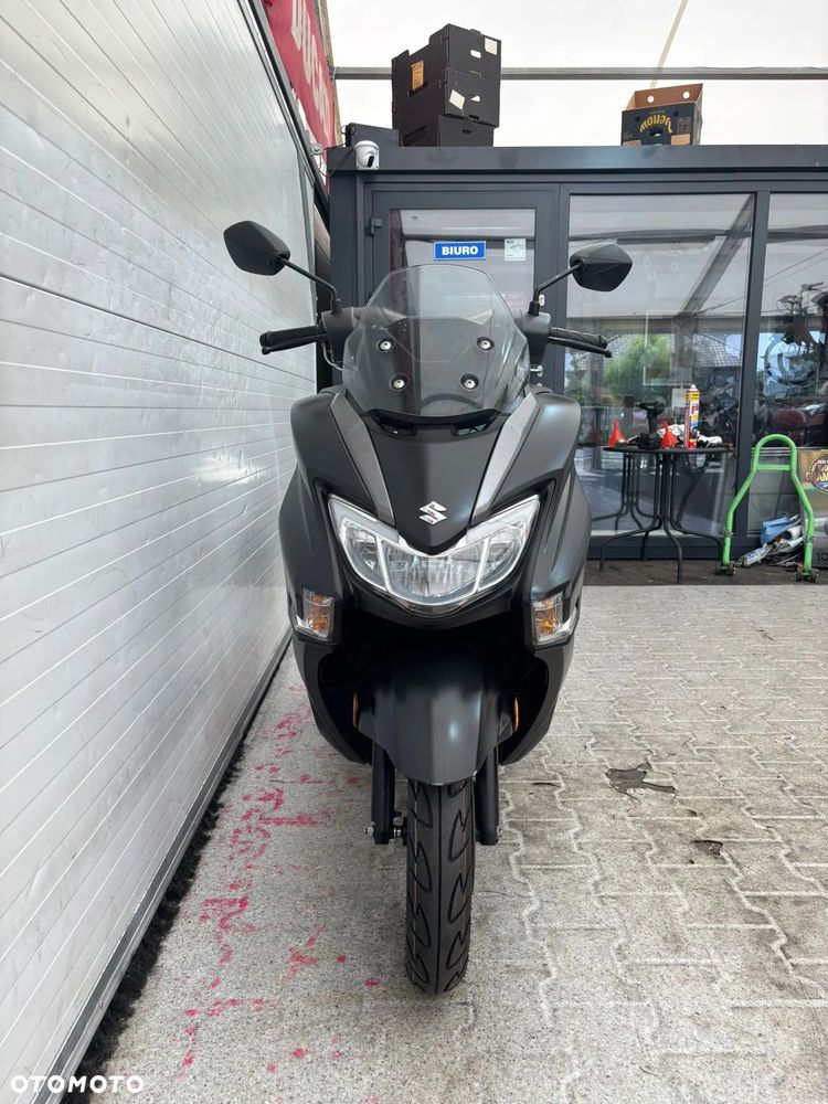 Suzuki Burgman - 29
