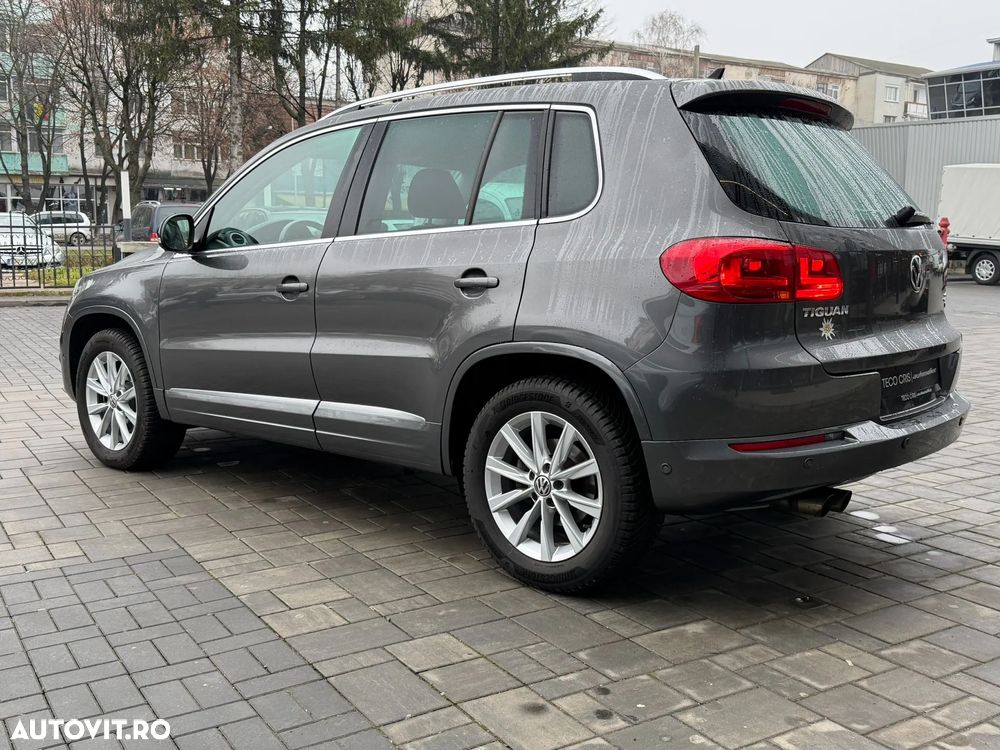 Volkswagen Tiguan 2.0 TDI DPF 4Motion DSG Sport & Style - 4