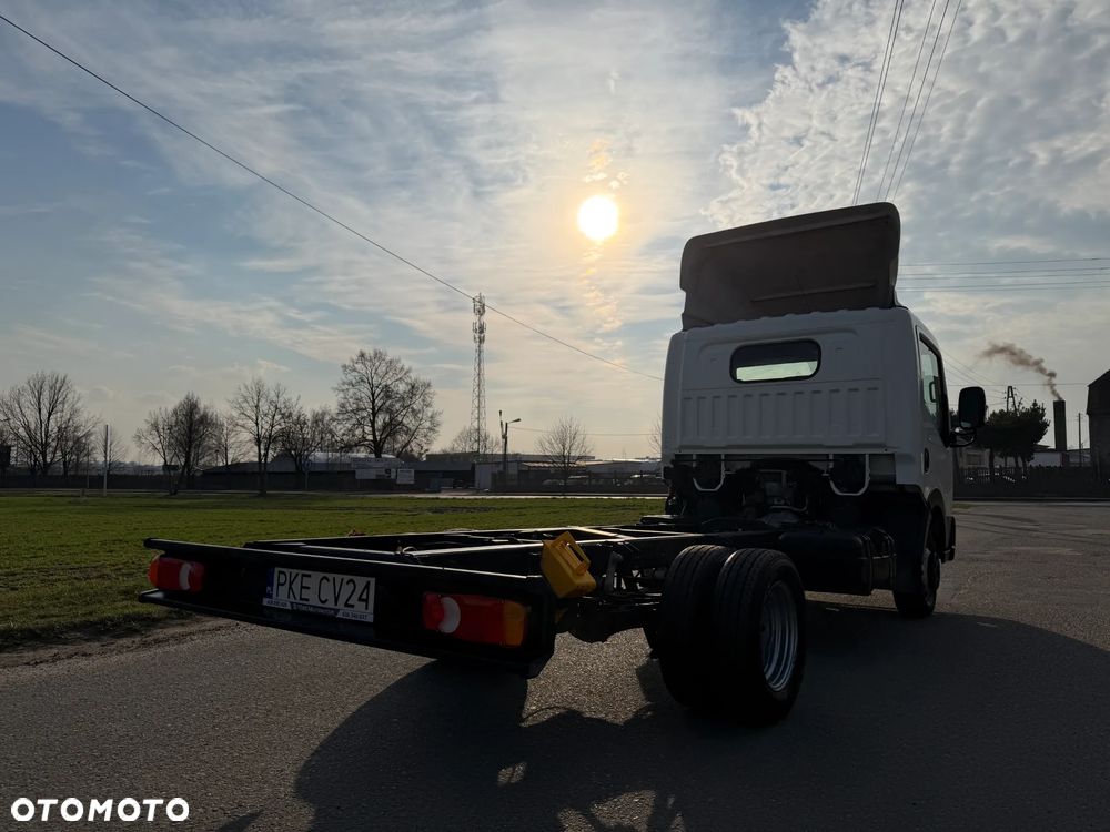 Nissan NT400 * CABSTAR * 2.5 / 125KM * Rama do zabudowy * Rozstaw osi: 3.7m * - 15