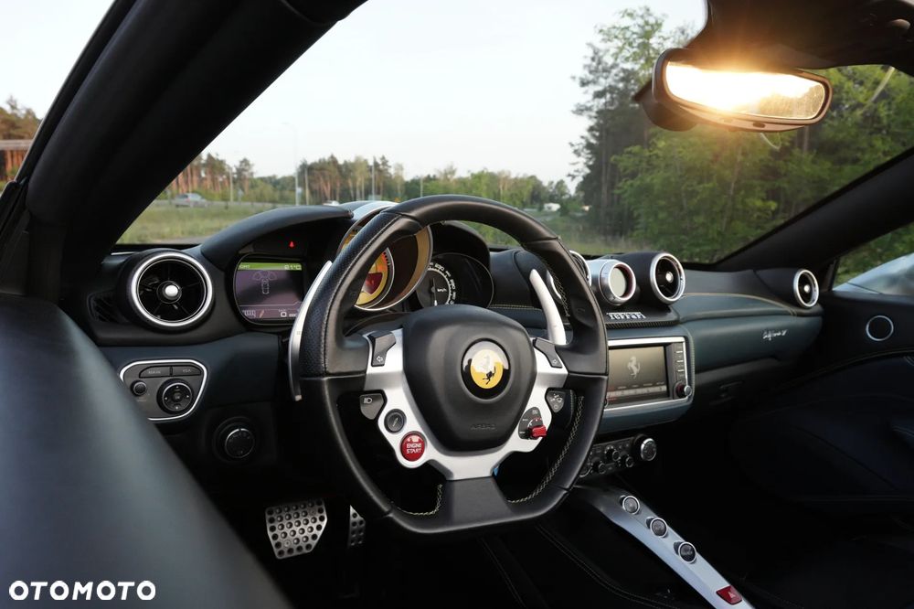 Ferrari California T - 34