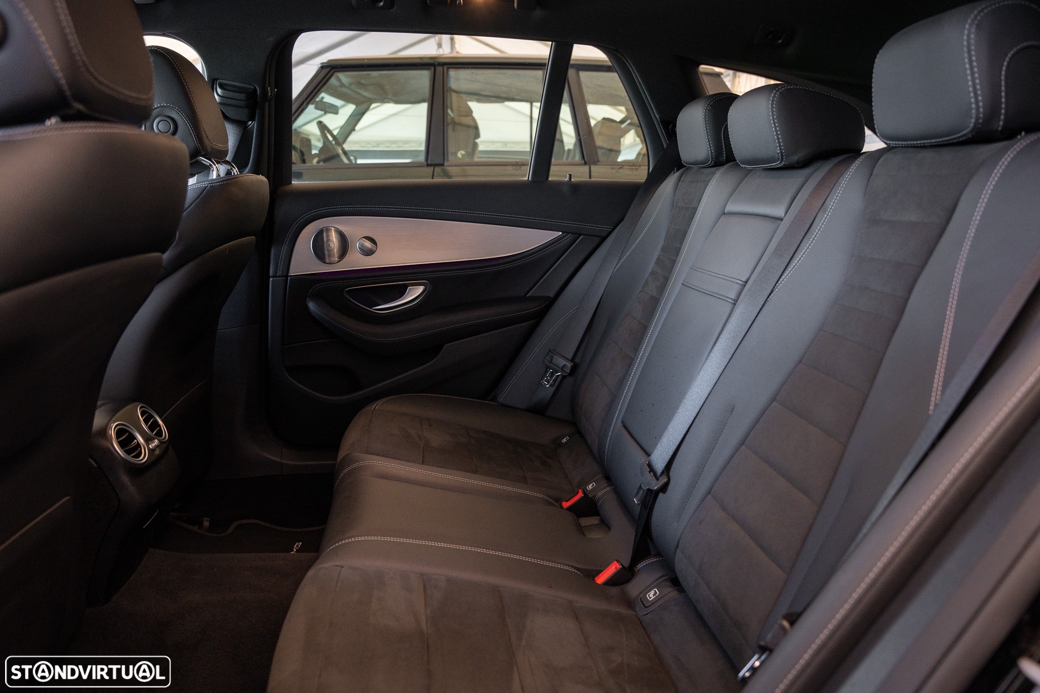 Mercedes-Benz E 300 de AMG Line 4Matic - 13