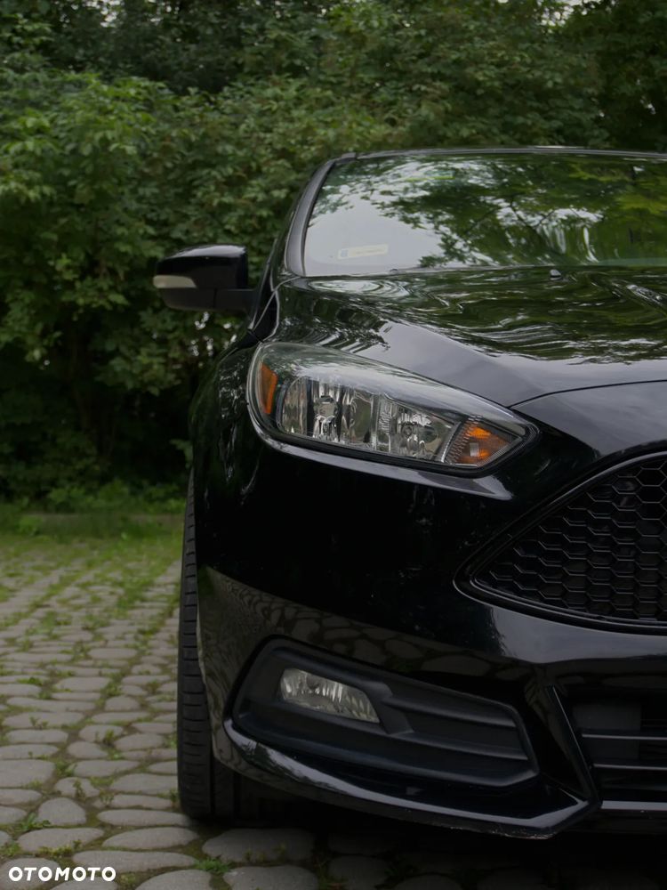 Ford Focus ST - 3