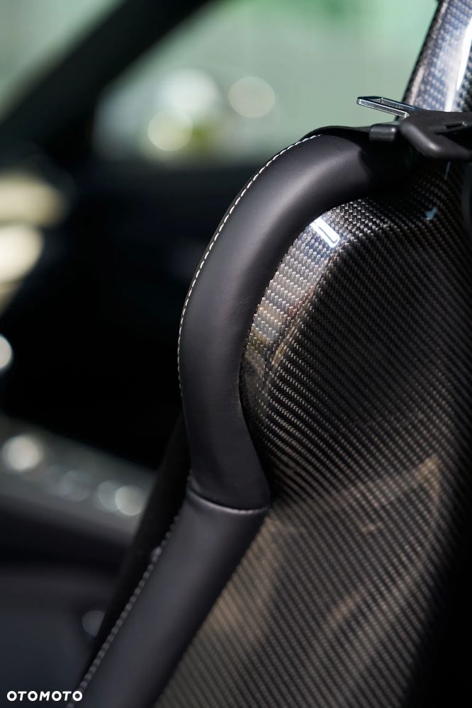 Porsche 718 Cayman GPF GT4 - 13